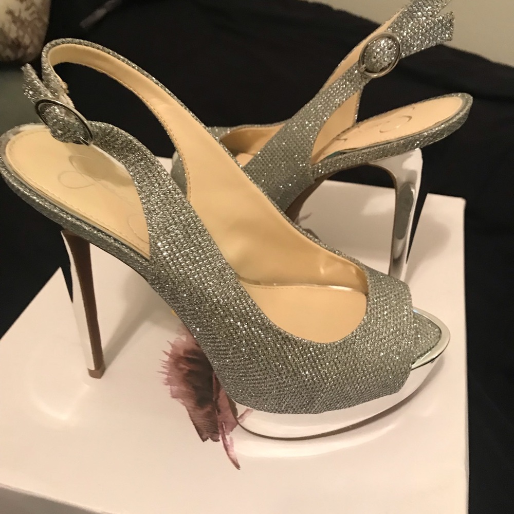 Jessica Simpson 8.5
